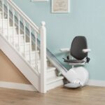 Los precios de las salvaescaleras rectas normalmente pueden ser entre los 1.900 € a 3.000 € ya que no tienen ningún tipo de curva y donde al ser más económicas las empresas de salvaescaleras en Valencia, Madrid, Barcelona
